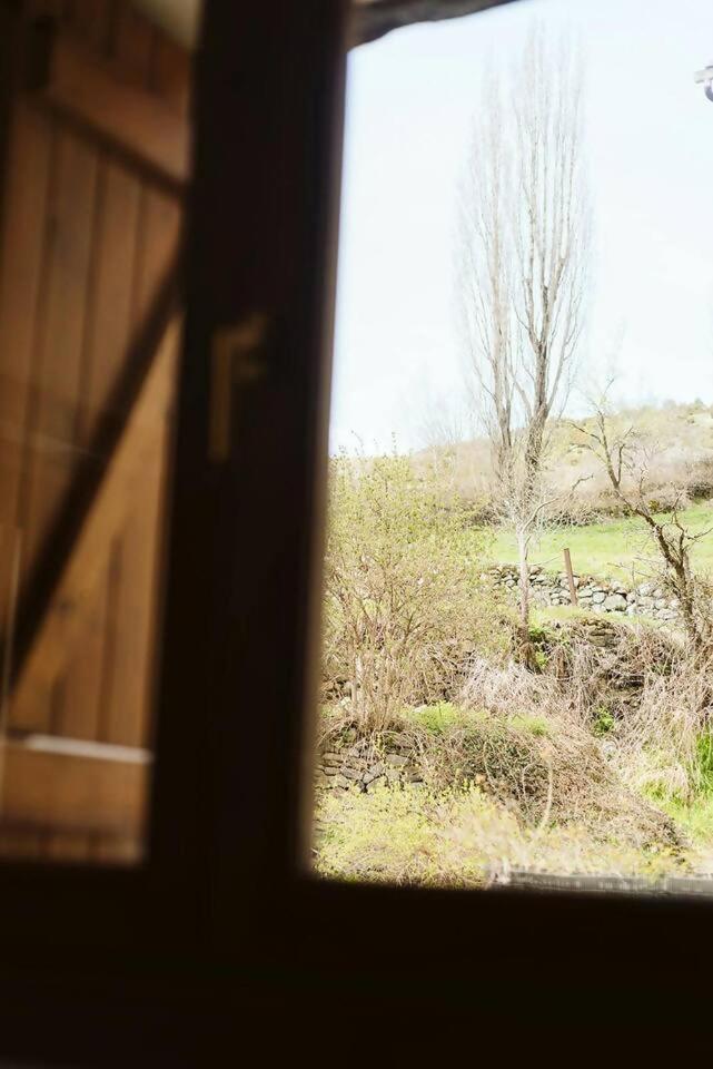 Cantal Sallent De Gallego Sencillo Y Acogedor エクステリア 写真